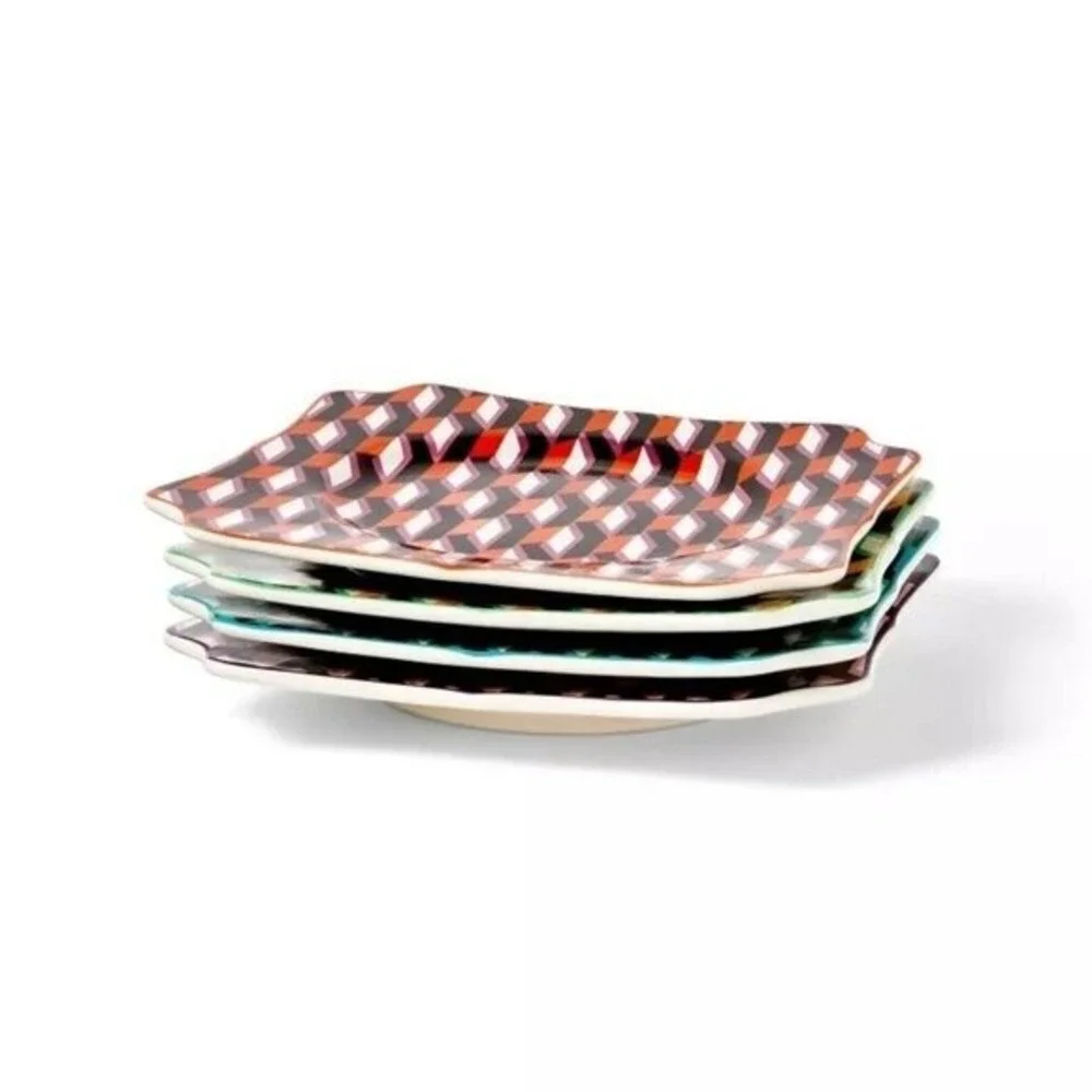 Diane Von Furstenberg arrow geo